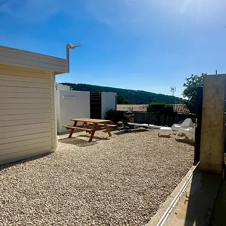 Ceyrenite Chalet