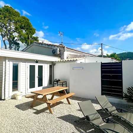 Chalet Ceyrenite *